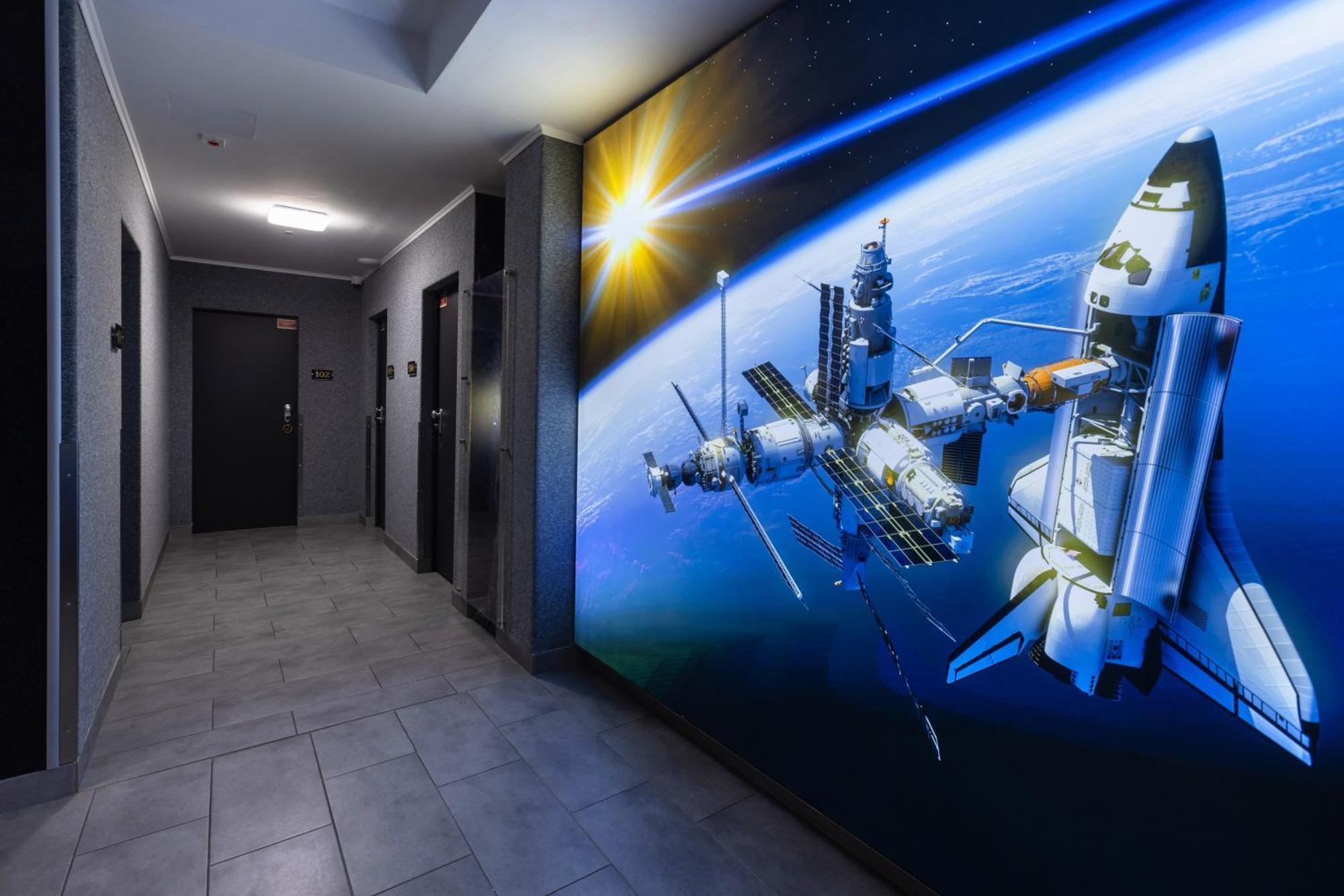 R73 Residences Pecs Bagian luar foto